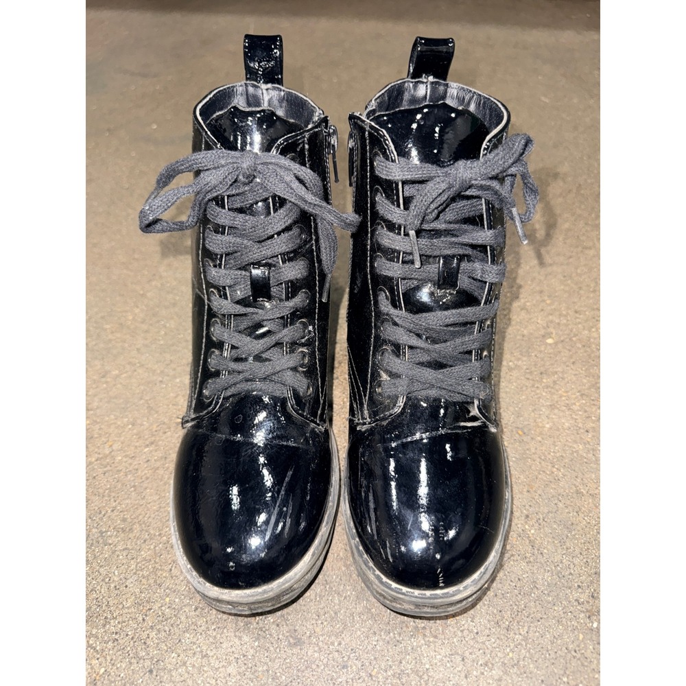 Kids Black Patent Faux Leather Lace Up Combat Boots Side Zip Size 2 - Picture 2 of 6